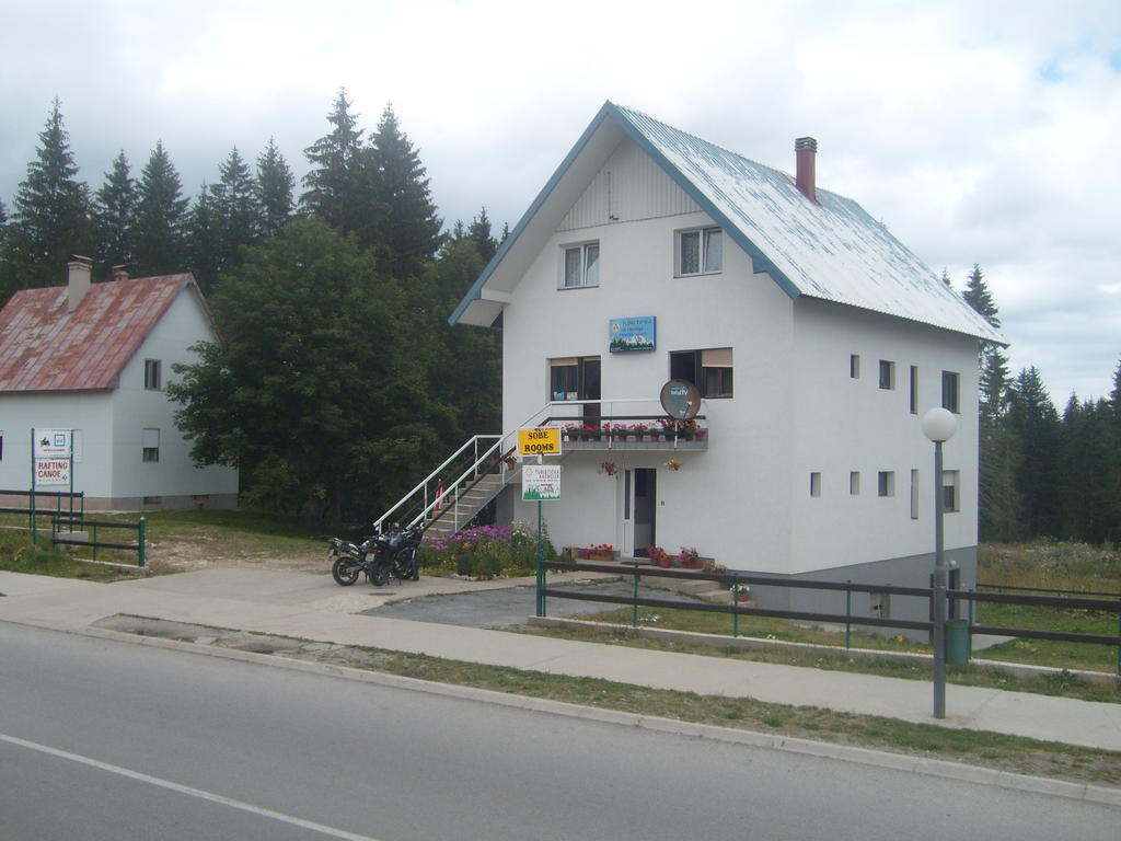 Apartments Lalovic Zabljak  Bilik gambar